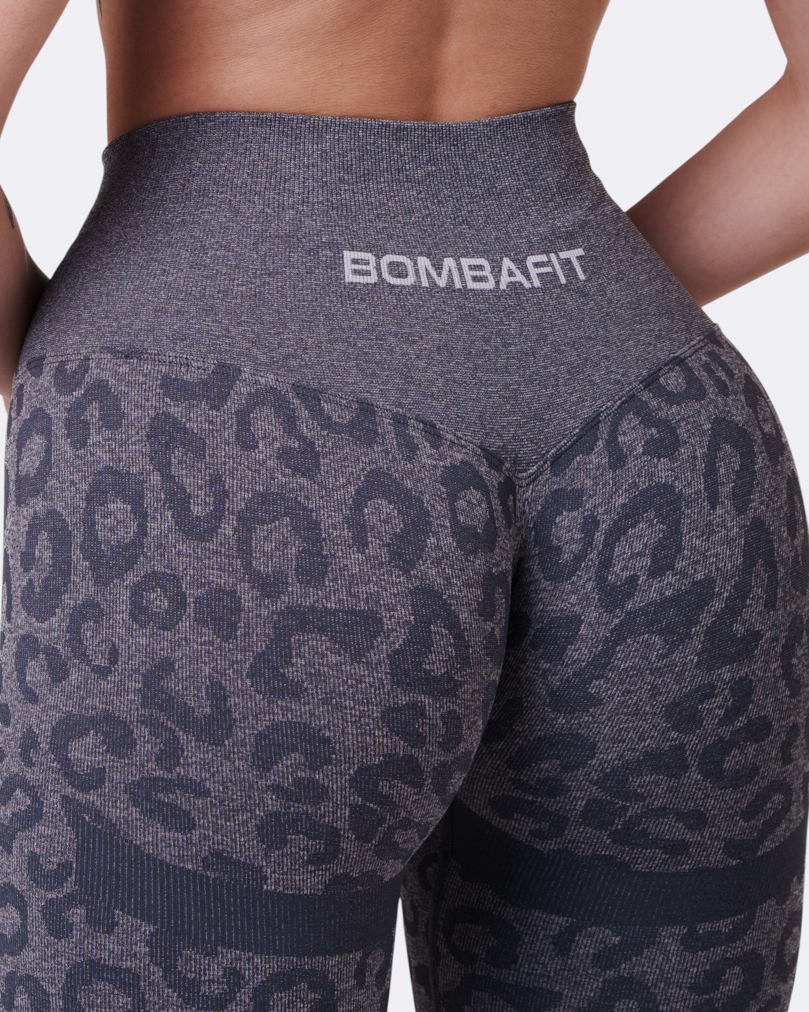 Oasis Leggings Push Up Leopard - Acciaio - Image 5